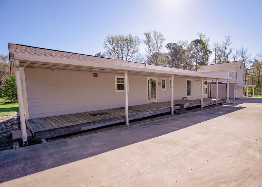 205 Carroll Street, Center, TX 75935 - #3