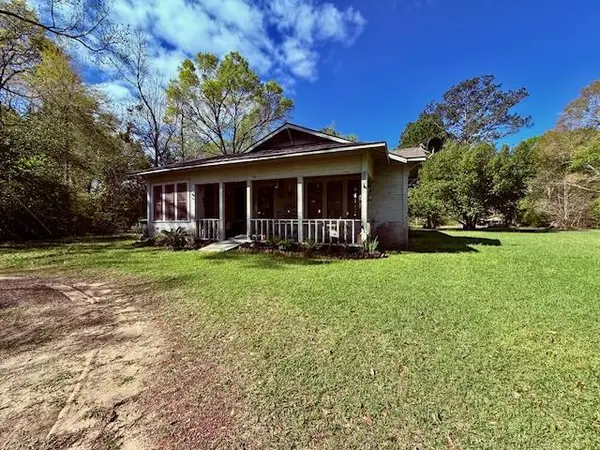 704 Davison Street, Newton, TX 75966