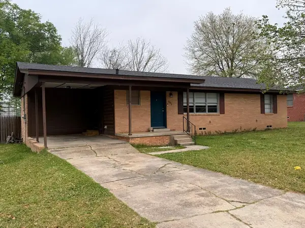 502 Smith Street, Henderson, TX 75654