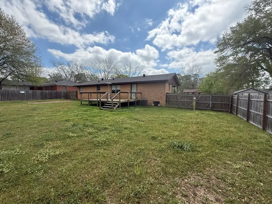 502 Smith Street, Henderson, TX 75654 - #3