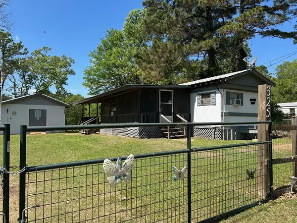 325 Balleycastle Drive, Milam, TX 75959