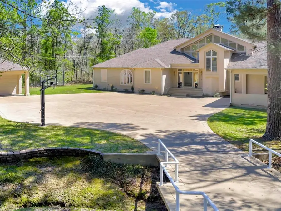 205 Twin Creek, Lufkin, TX 75904 - #3