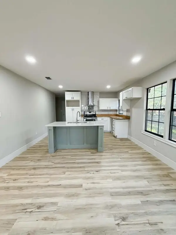 719 Washington Ave, Jacksonville, TX 75766