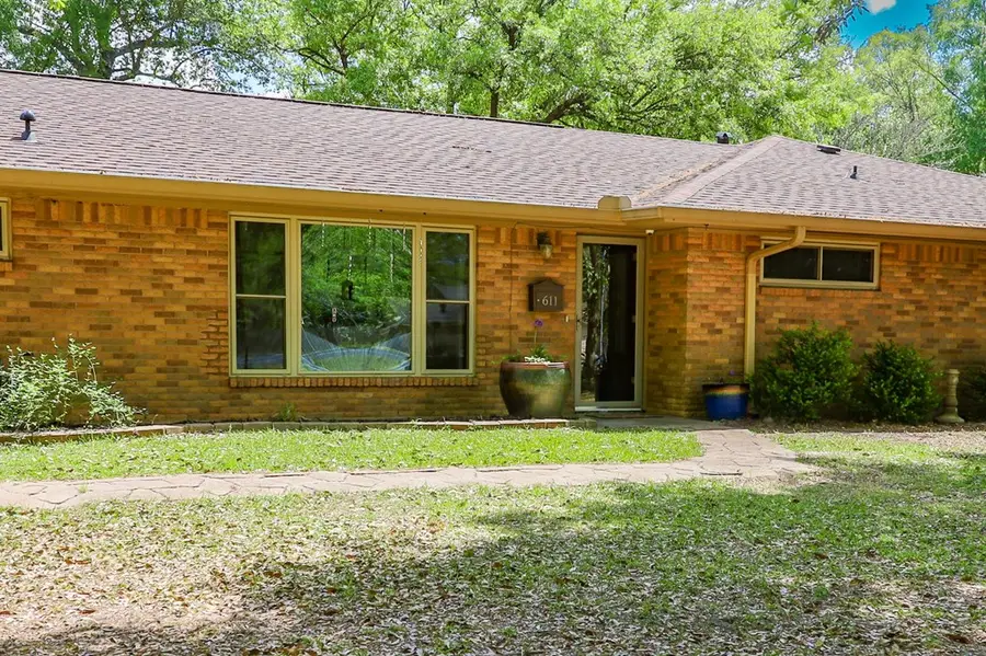 611 S Temple Drive, Diboll, TX 75941 - #2