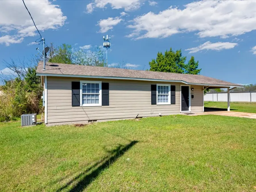 3117 North Pecan Street, Nacogdoches, TX 75965 - #3