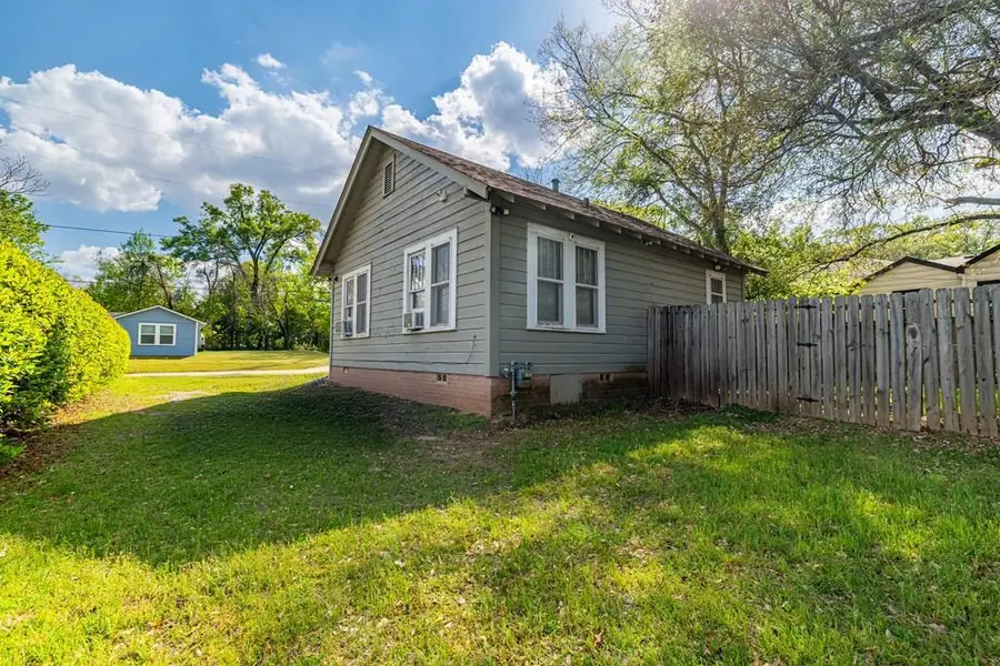 910 Evelyn Street, Nacogdoches, TX 75964 - #3