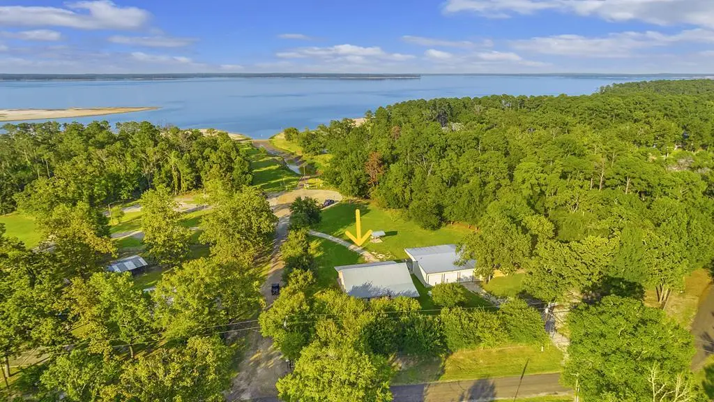 231 Shorewood, Zavalla, TX 75980 - #1