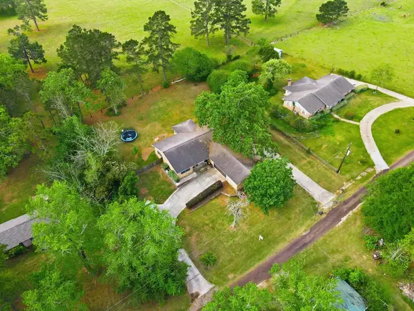 127 Forrest Road, Woodville, TX 75979