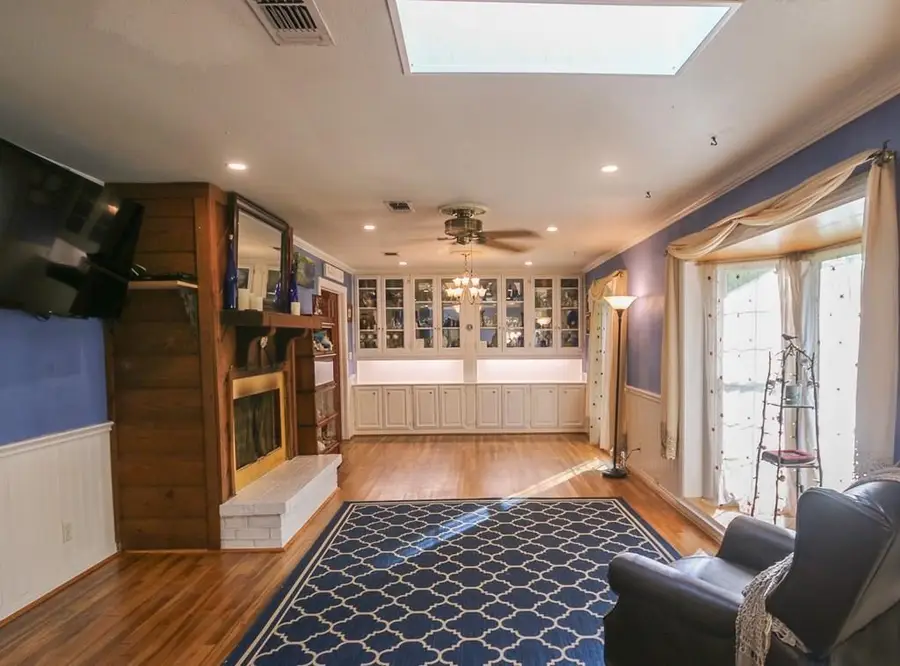 1305 West Grove Avenue, Lufkin, TX 75904 - #2