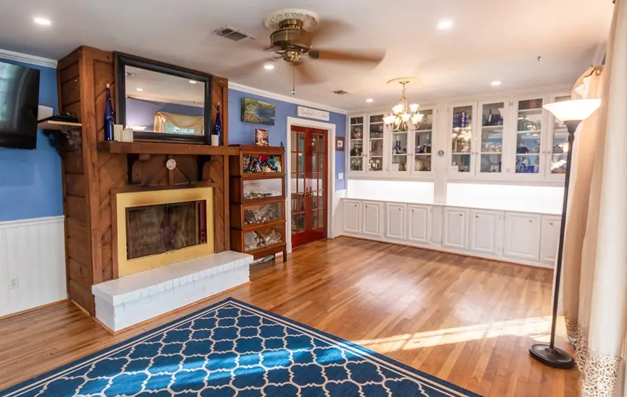 1305 West Grove Avenue, Lufkin, TX 75904 - #3