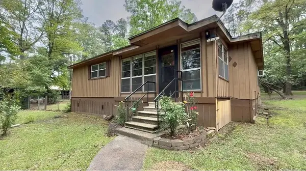 672 Midlake Drive N, Hemphill, TX 75948