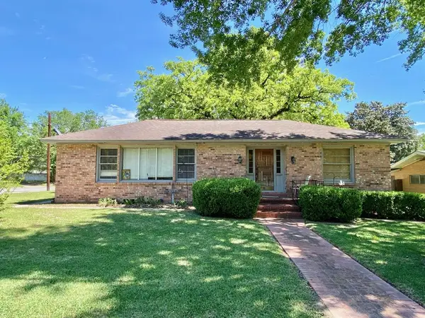 1001 Turner Street, Lufkin, TX 75904