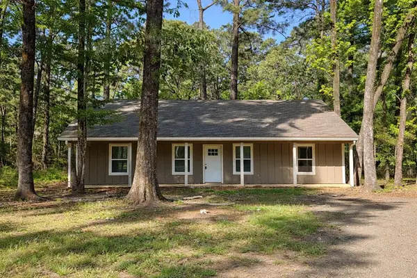 375 Admiral Drive, Hemphill, TX 75948