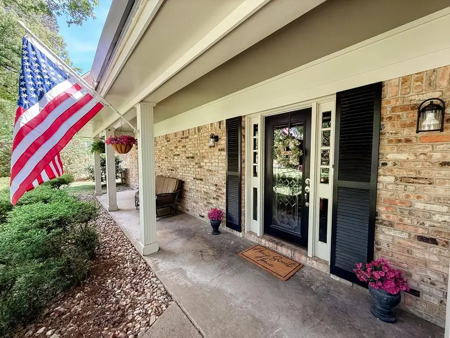 1720 York Drive, Nacogdoches, TX 75965 - #2