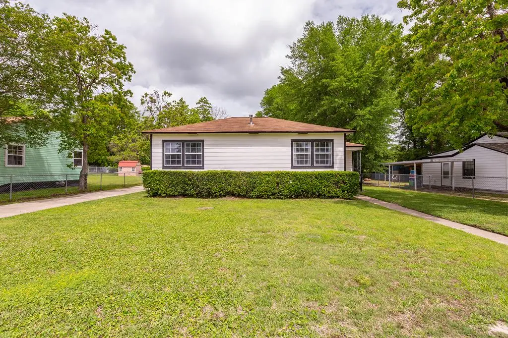 1301 Briarwood Dr, Lufkin, TX 75901 - #1