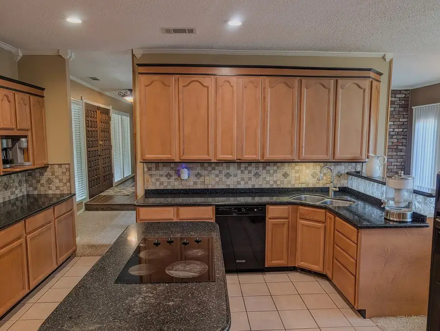 3501 Colonial Drive, Nacogdoches, TX 75965 - #3