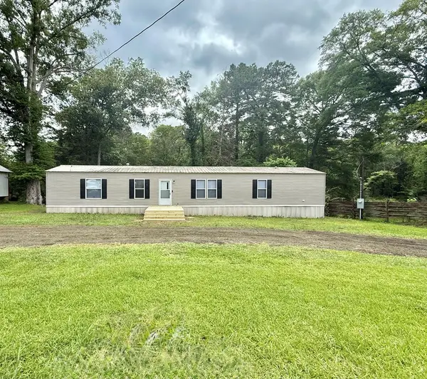 715 Beckcom Road, Hemphill, TX 75948