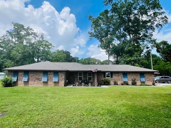 371 Holly Bay Circle, Hemphill, TX 75948