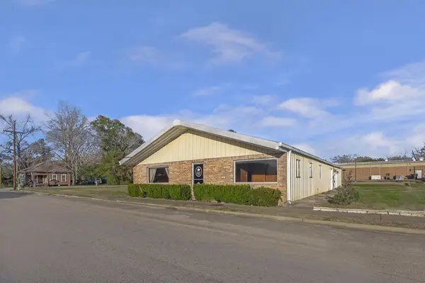 211 Glover Street, Newton, TX 75966