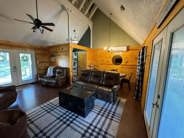 164 Pine Hollow Cove, Brookeland, TX 75931