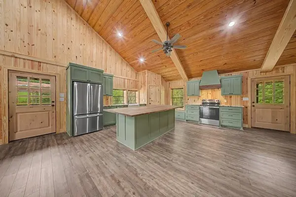 445 Rana Brian Road, Milam, TX 75959