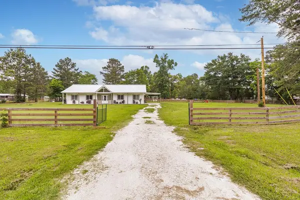 121 J2s2 Lane Pvt, Lufkin, TX 75904