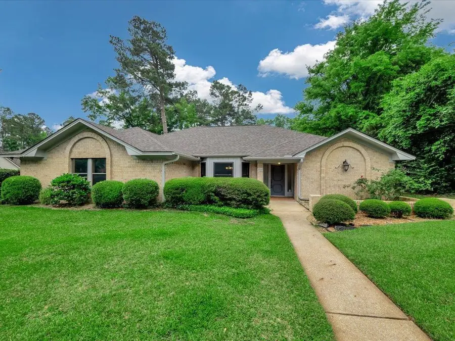 3920 Parkwood Street, Nacogdoches, TX 75965 - #2