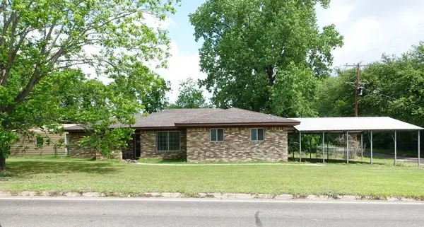 206 E Second St, Corrigan, TX 75939