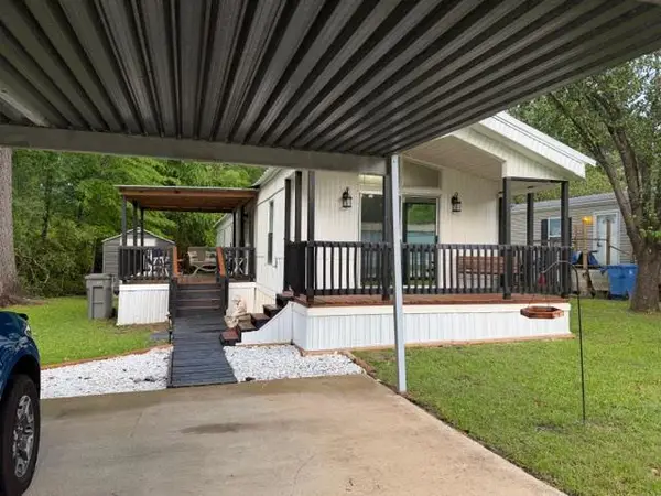 3300 Lotus Lane, Lufkin, TX 75904