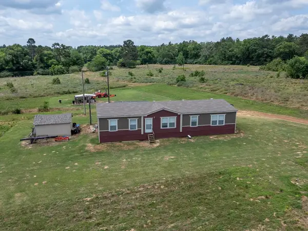 601 County Road 134, GARRISON, TX 75946