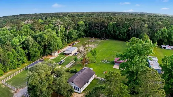 1557 E Gibson Street, Jasper, TX 75951