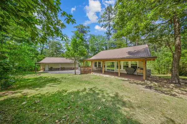 524 Champions Way, Brookeland, TX 75931