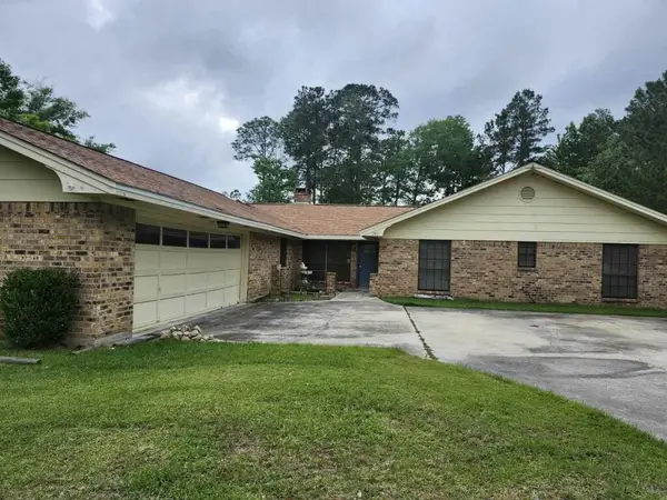 287 Pinehurst Drive, Brookeland, TX 75931