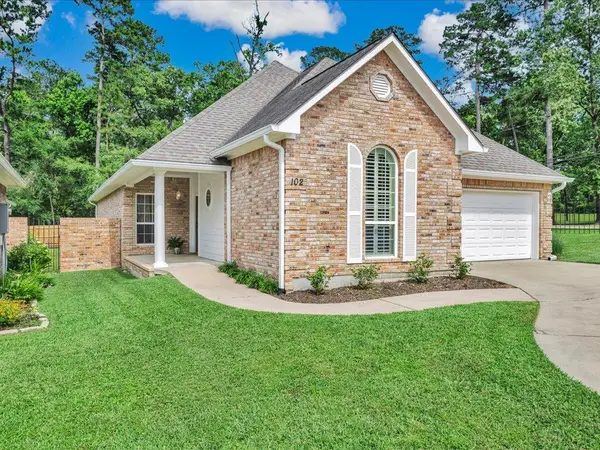 102 Shady Springs Bend, Lufkin, TX 75901