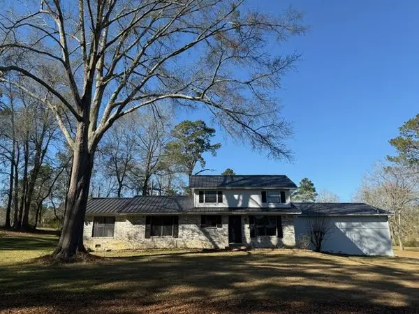 228 Ellington, Center, TX 75935