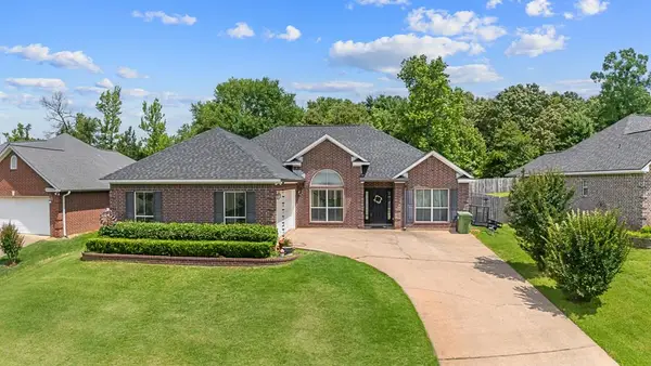 219 Sandstone Lane, Nacogdoches, TX 75966