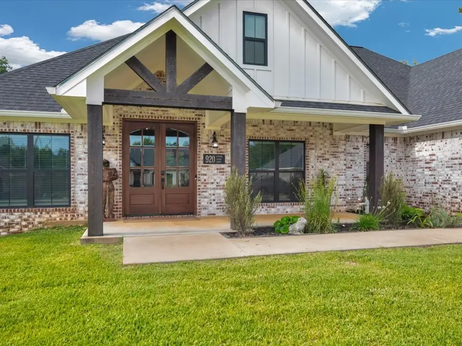 920 Spring Creek Drive, Nacogdoches, TX 75965 - #2