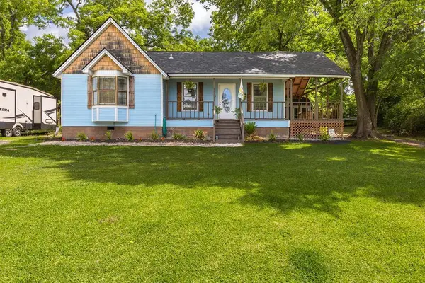 311 E. Linn Street, Huntington, TX 75949