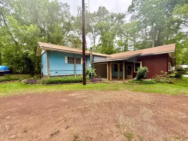 245 Forest Glen Drive, Hemphill, TX 75948