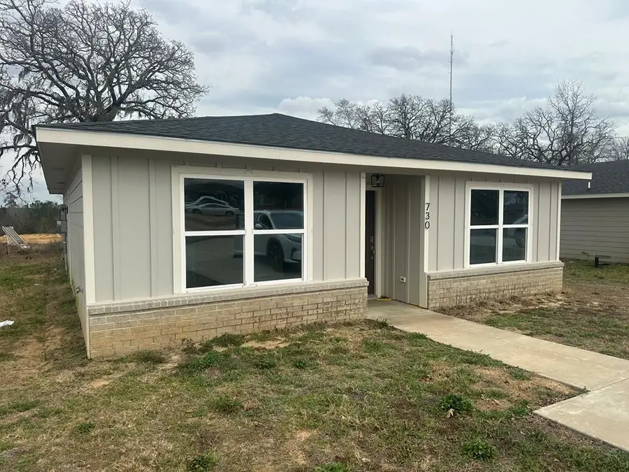 730 N Sanders St, Nacogdoches, TX 75964 - #2