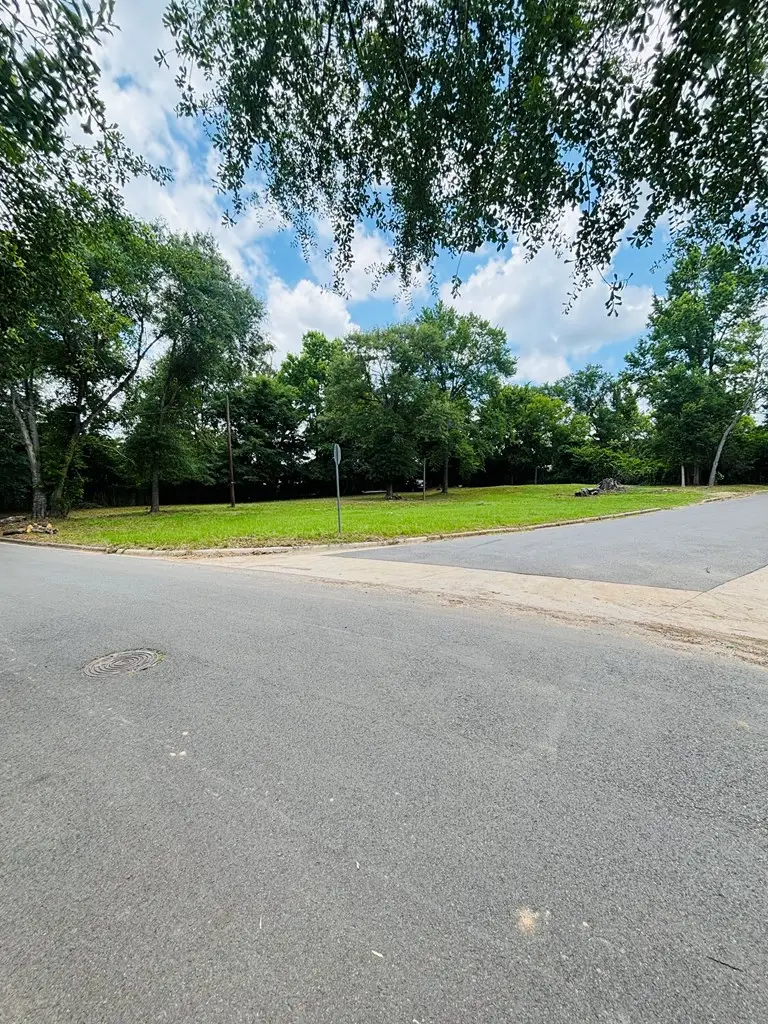 830 Fourth Street, Nacogdoches, TX 75961 - #2