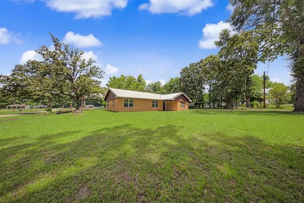 508 Miller Street, Broaddus, TX 75929 - #1