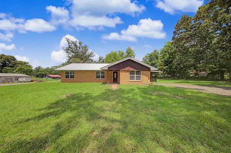 508 Miller Street, Broaddus, TX 75929 - #2