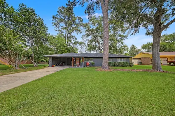 912 Millard Drive, Nacogdoches, TX 75965