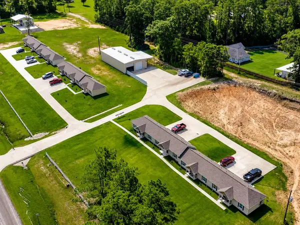 3205 Sam Rayburn Pkwy, Brookeland, TX 75931
