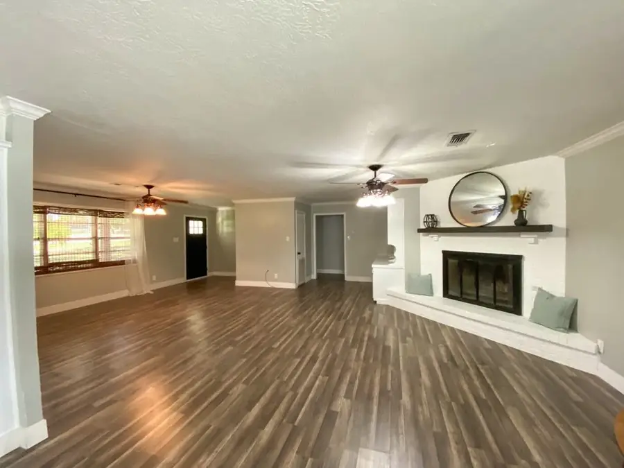 153 Holmwood Drive, Jasper, TX 75951 - #2