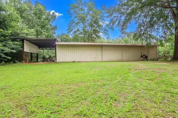 362 Piney Ridge Drive, Zavalla, TX 75980