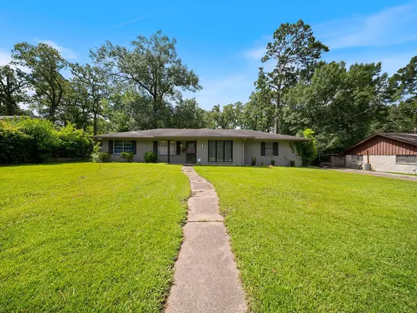402 Englewood Drive, Lufkin, TX 75904