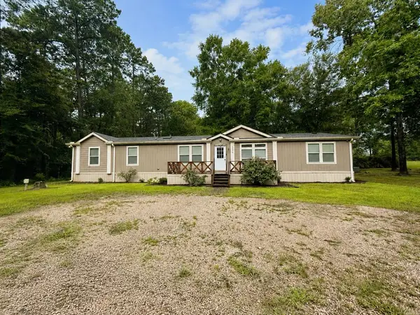 6970 Old Sabinetown Road, Hemphill, TX 75948
