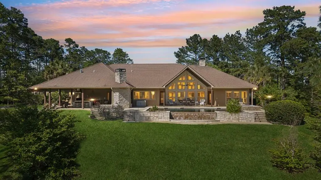 225 Mcgregor Drive, Brookeland, TX 75931 - #1